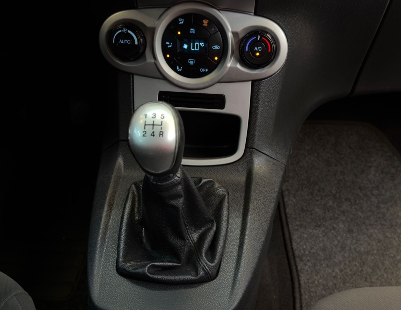 FIESTA 1.6 SE HATCH 16V FLEX 4P MANUAL - 2014 - CAXIAS DO SUL