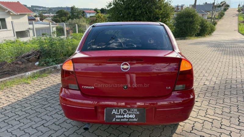 CORSA 1.4 MPFI PREMIUM SEDAN 8V FLEX 4P MANUAL - 2010 - DOIS IRMãOS