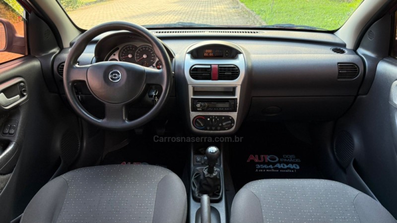 CORSA 1.4 MPFI PREMIUM SEDAN 8V FLEX 4P MANUAL - 2010 - DOIS IRMãOS