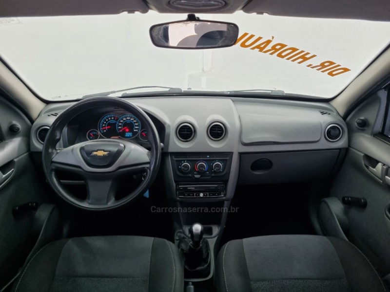 PRISMA 1.0 MPFI LT 8V FLEX 4P MANUAL - 2012 - VACARIA