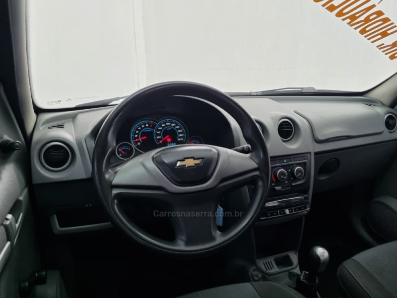 PRISMA 1.0 MPFI LT 8V FLEX 4P MANUAL - 2012 - VACARIA