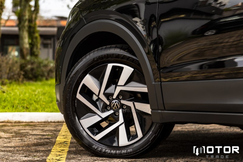 T-CROSS 1.4 HIGHLINE TSI 16V FLEX 4P AUTOMÁTICO - 2025 - PORTO ALEGRE