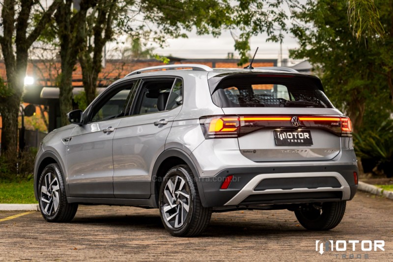 T-CROSS 1.4 HIGHLINE TSI 16V FLEX 4P AUTOMÁTICO - 2024 - PORTO ALEGRE