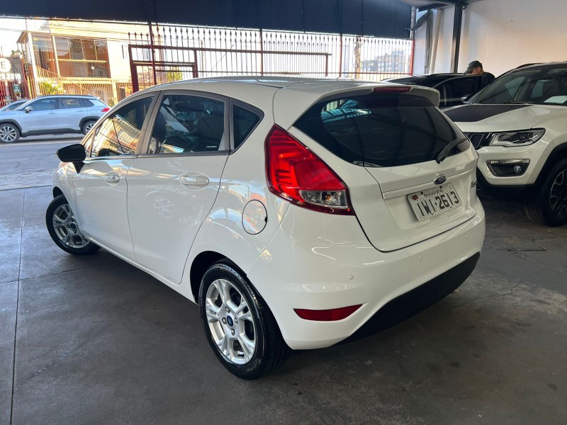 FIESTA 1.6 SE HATCH 16V FLEX 4P MANUAL - 2015 - CAXIAS DO SUL