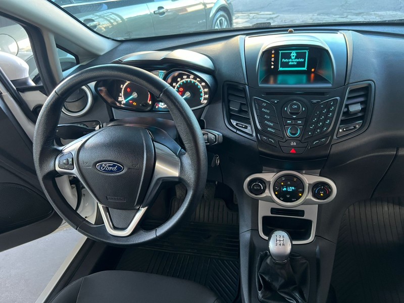 FIESTA 1.6 SE HATCH 16V FLEX 4P MANUAL - 2015 - CAXIAS DO SUL