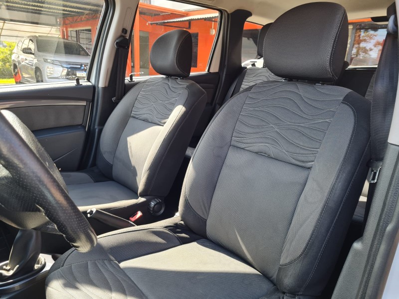 DUSTER 1.6 DAKAR 4X2 16V FLEX 4P MANUAL - 2015 - CANELA