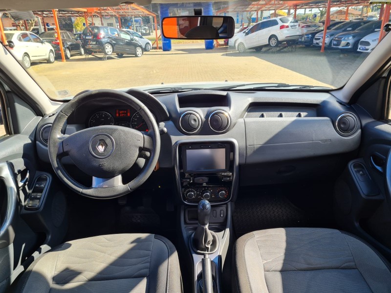 DUSTER 1.6 DAKAR 4X2 16V FLEX 4P MANUAL - 2015 - CANELA
