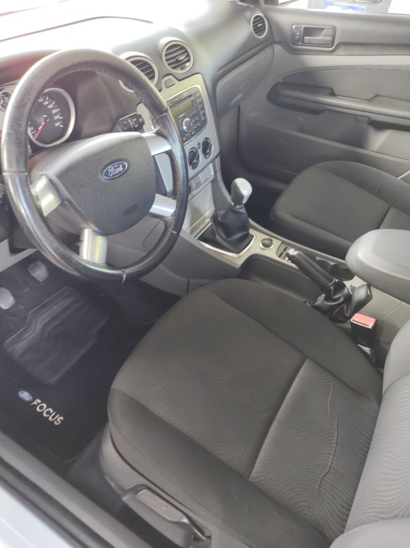 FOCUS 1.6 SE 16V FLEX 4P MANUAL - 2011 - VALE REAL