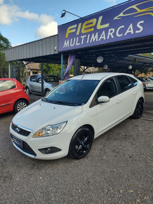 focus 1.6 se 16v flex 4p manual 2011 vale real
