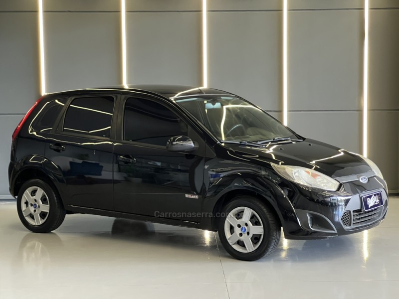 FIESTA 1.6 MPI CLASS HATCH 8V FLEX 4P MANUAL - 2011 - SAPIRANGA