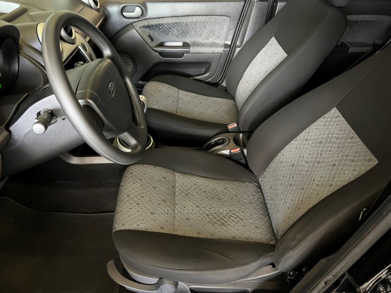 FIESTA 1.6 MPI CLASS HATCH 8V FLEX 4P MANUAL - 2011 - SAPIRANGA