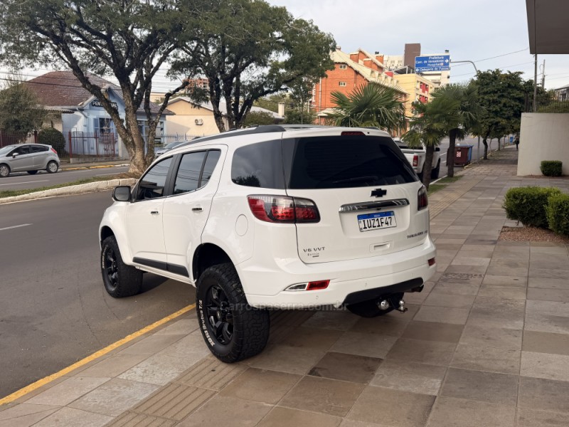 TRAILBLAZER 3.6 LTZ 4X4 V6 GASOLINA 4P AUTOMÁTICO - 2014 - FARROUPILHA