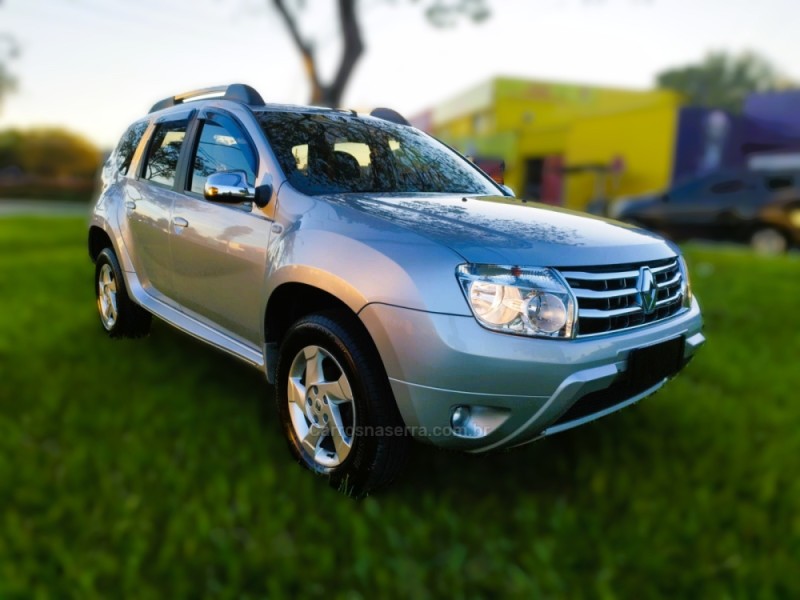 DUSTER 1.6 DYNAMIQUE 4X2 16V FLEX 4P MANUAL - 2015 - NOVO HAMBURGO