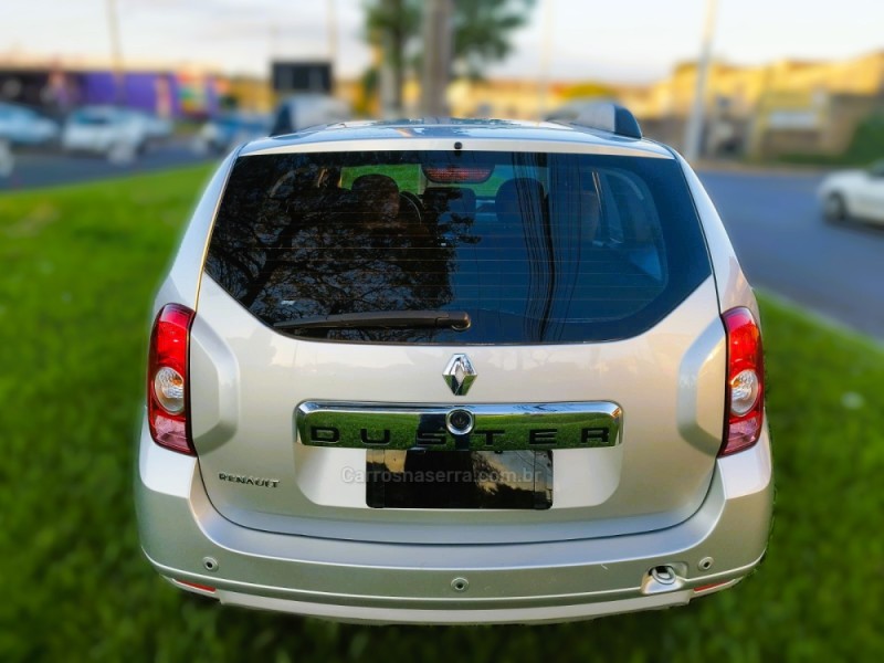 DUSTER 1.6 DYNAMIQUE 4X2 16V FLEX 4P MANUAL - 2015 - NOVO HAMBURGO