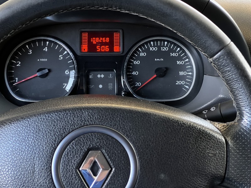 DUSTER 1.6 DYNAMIQUE 4X2 16V FLEX 4P MANUAL - 2014 - BENTO GONçALVES