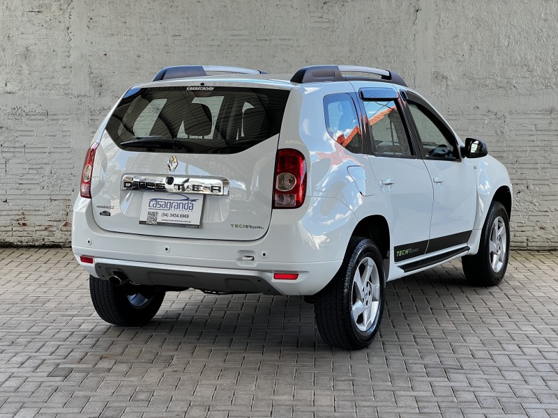 DUSTER 1.6 DYNAMIQUE 4X2 16V FLEX 4P MANUAL - 2014 - BENTO GONçALVES