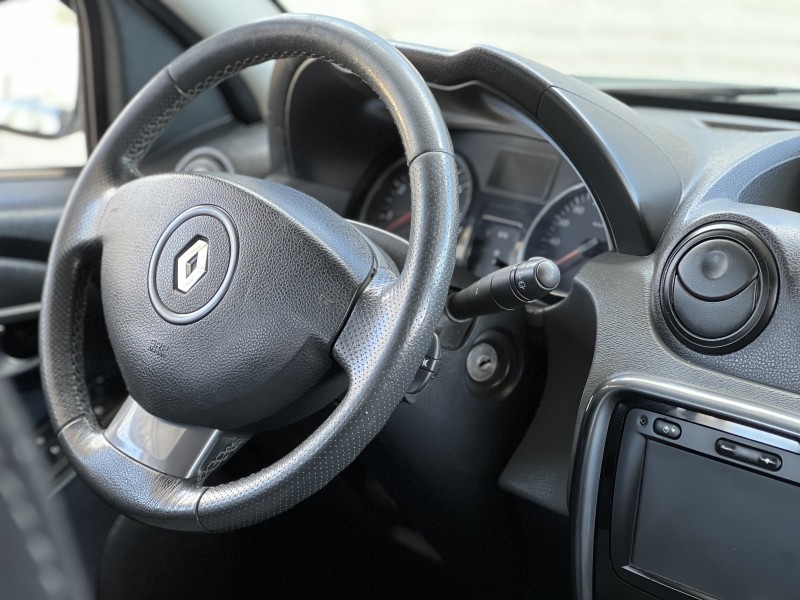 DUSTER 1.6 DYNAMIQUE 4X2 16V FLEX 4P MANUAL - 2014 - BENTO GONçALVES