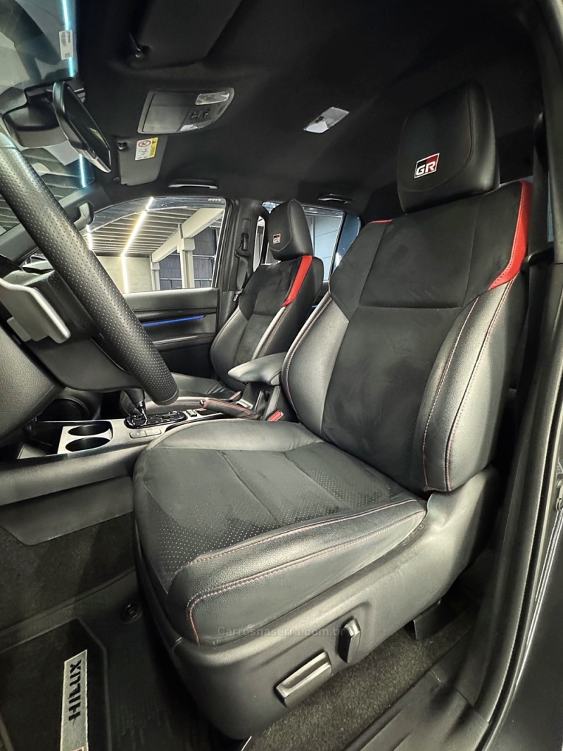 HILUX 2.8 GR-S 4X4 CD 16V TURBO INTERCOOLER DIESEL 4P AUTOMÁTICO - 2024 - PASSO FUNDO