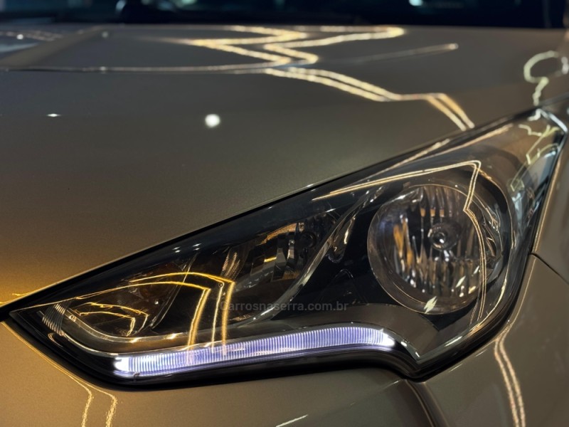 VELOSTER 1.6 16V GASOLINA 3P AUTOMÁTICO - 2013 - DOIS IRMãOS