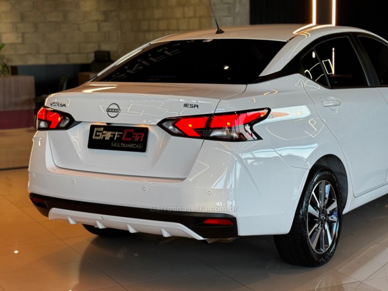 VERSA 1.6 ADVANCE 16V FLEX 4P AUTOMÁTICO - 2024 - DOIS IRMãOS