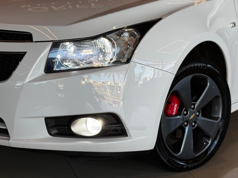 CRUZE 1.8 LT 16V FLEX 4P AUTOMÁTICO - 2013 - DOIS IRMãOS
