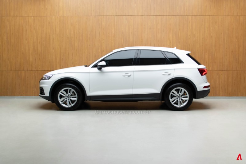 Q5 2.0 TFSI ATTRACTION 16V 252CV GASOLINA 4P AUTOMÁTICO - 2018 - GARIBALDI