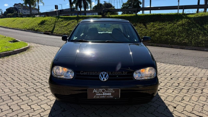 GOLF 1.6 SR GASOLINA 4P MANUAL - 2000 - DOIS IRMãOS