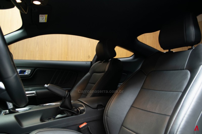 MUSTANG 5.0 GT PREMIUM COUPÉ V8 32V GASOLINA 2P AUTOMÁTICO - 2018 - GARIBALDI