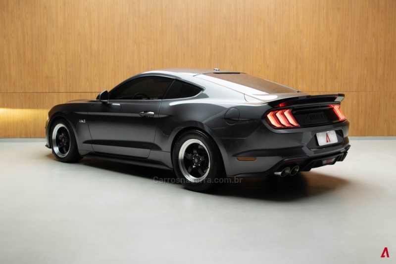 MUSTANG 5.0 GT PREMIUM COUPÉ V8 32V GASOLINA 2P AUTOMÁTICO - 2018 - GARIBALDI