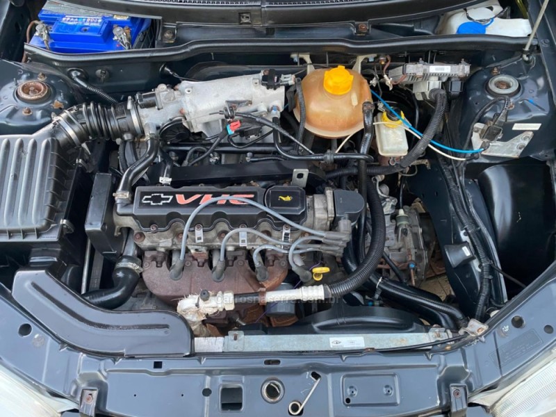 CLASSIC 1.0 MPFI SPIRIT 8V FLEX 4P MANUAL - 2005 - VENâNCIO AIRES