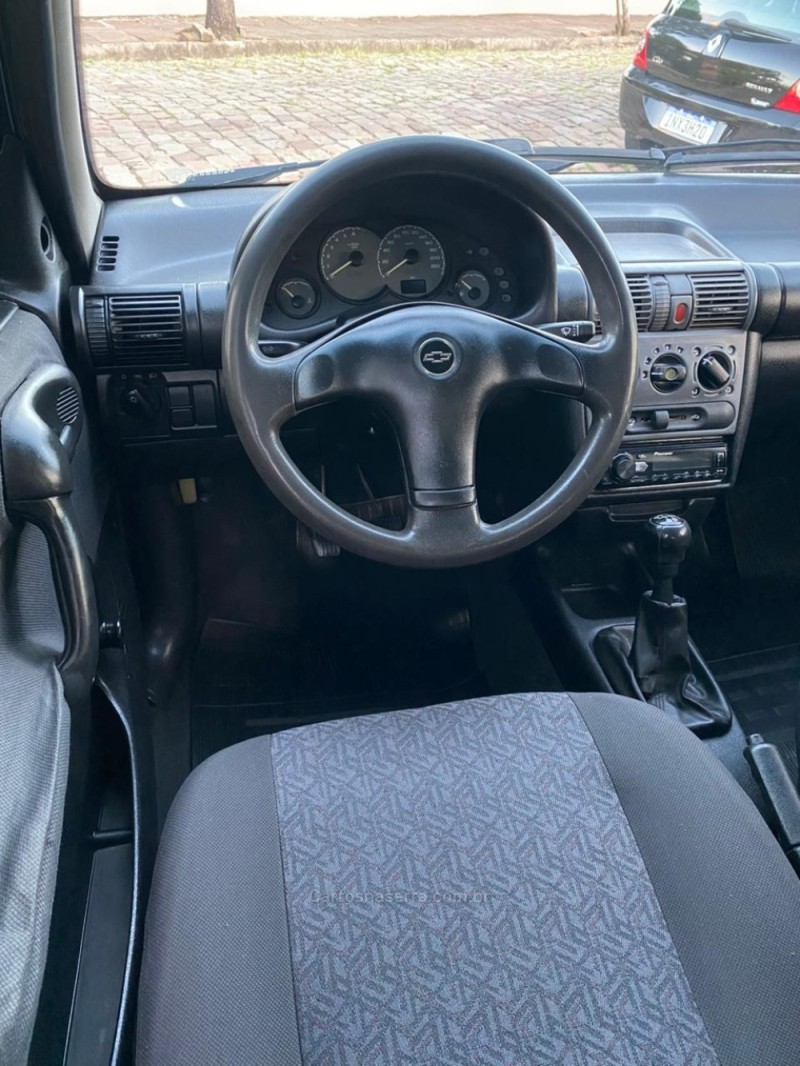 CLASSIC 1.0 MPFI SPIRIT 8V FLEX 4P MANUAL - 2005 - VENâNCIO AIRES