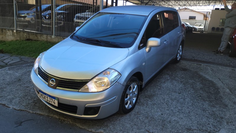 tiida 1.8 s 16v gasolina 4p manual 2008 caxias do sul