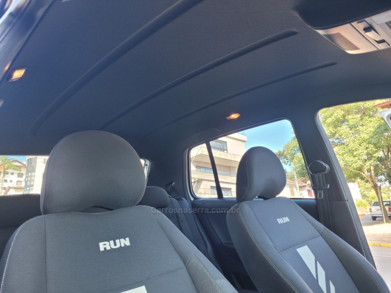 FOX 1.6 MSI RUN 8V FLEX 4P MANUAL - 2017 - FLORES DA CUNHA