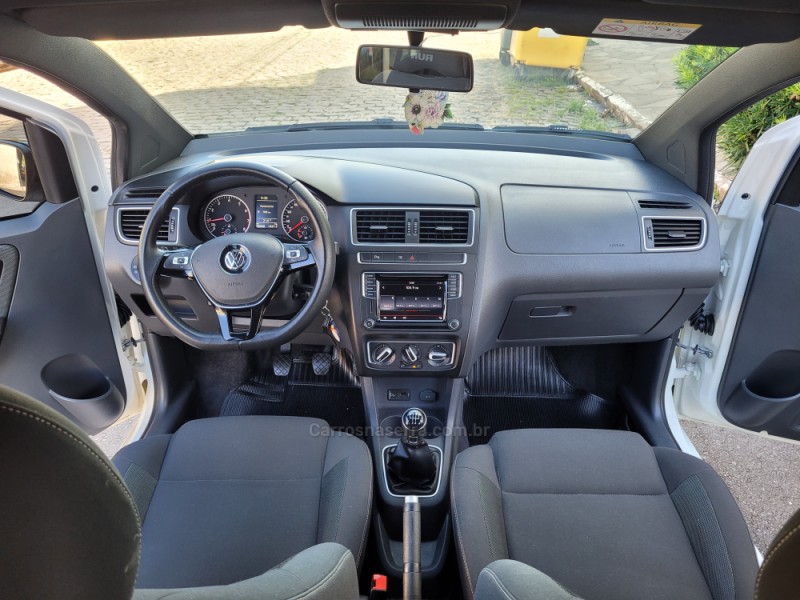 FOX 1.6 MSI RUN 8V FLEX 4P MANUAL - 2017 - FLORES DA CUNHA