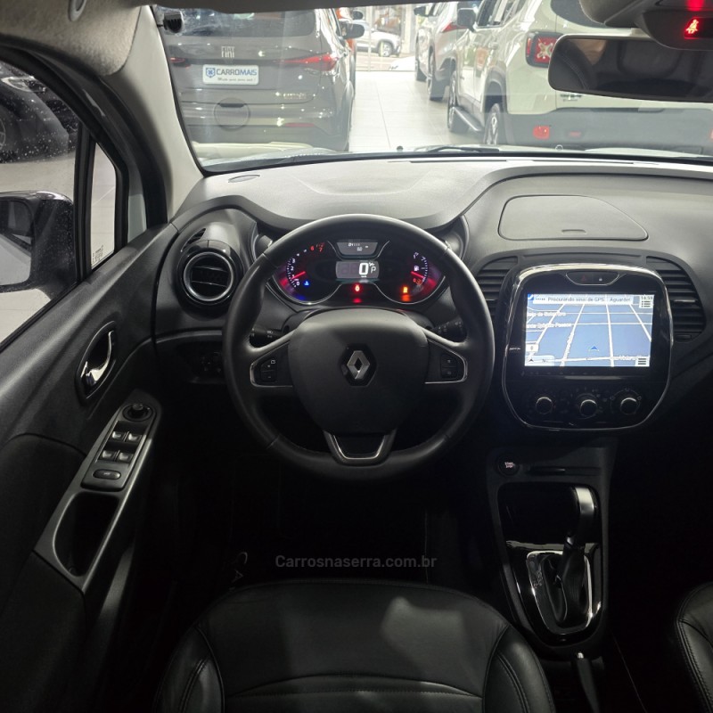 CAPTUR 1.6 LIFE 16V FLEX 4P AUTOMÁTICO - 2019 - SANTA CRUZ DO SUL