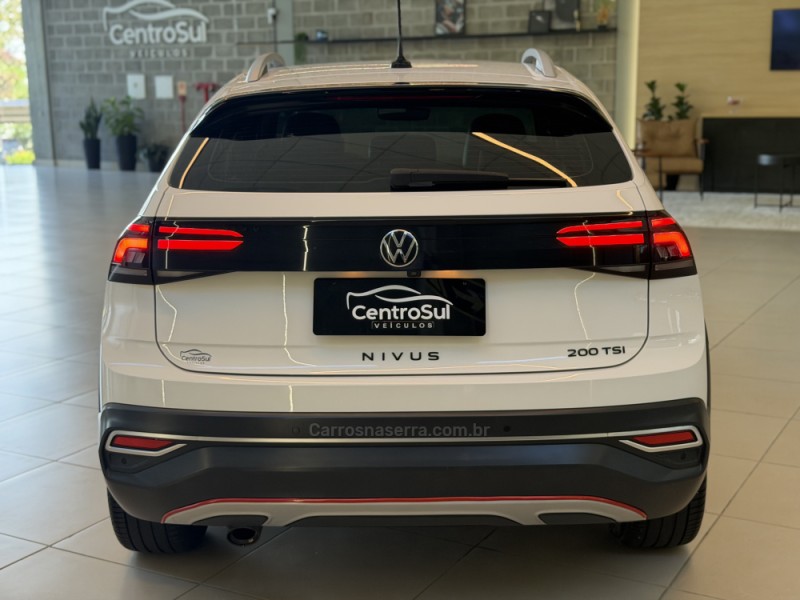 NIVUS 1.0 TSI HIGHLINE FLEX 4P AUTOMÁTICO - 2021 - CARLOS BARBOSA