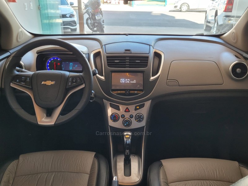 TRACKER 1.8 MPFI LTZ 4X2 16V FLEX 4P AUTOMÁTICO - 2015 - CANELA