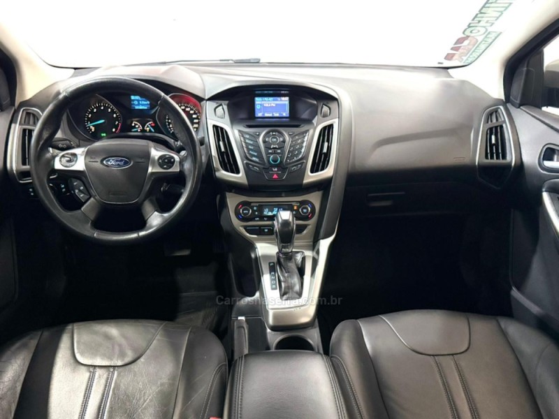 FOCUS 2.0 SE SEDAN 16V FLEX 4P AUTOMÁTICO - 2015 - ESTâNCIA VELHA