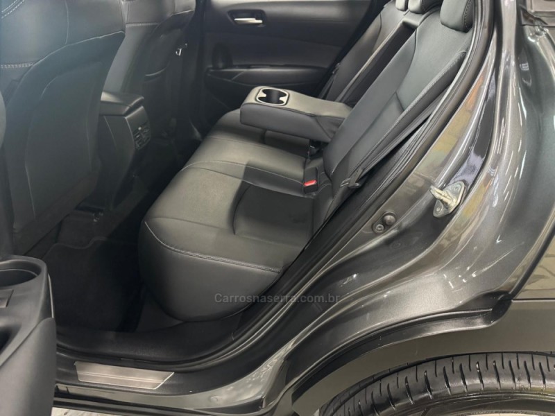 COROLLA 2.0 CROSS XRE 16V FLEX 4P AUTOMÁTICO - 2024 - CAXIAS DO SUL