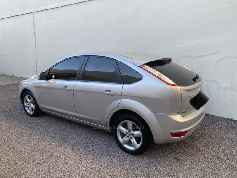 FOCUS 1.6 GLX 16V FLEX 4P MANUAL - 2011 - CAXIAS DO SUL