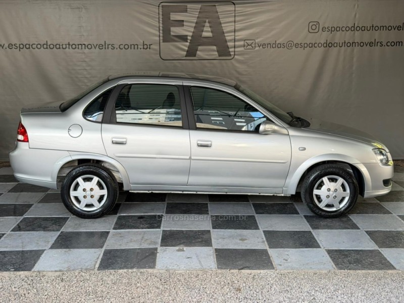 CLASSIC 1.0 MPFI LS 8V FLEX 4P MANUAL - 2014 - NOVA PRATA