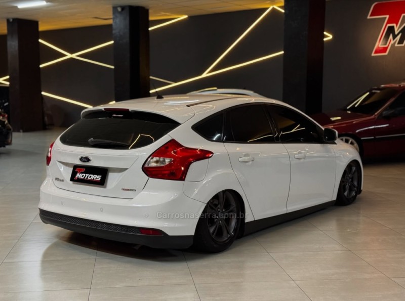 FOCUS 1.6 SE HATCH 16V FLEX 4P AUTOMÁTICO - 2014 - NOVO HAMBURGO