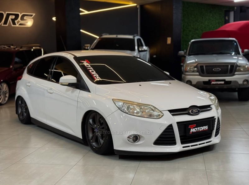 FOCUS 1.6 SE HATCH 16V FLEX 4P AUTOMÁTICO - 2014 - NOVO HAMBURGO