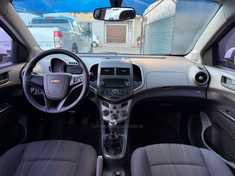 SONIC 1.6 LT 16V FLEX 4P MANUAL - 2013 - ESTâNCIA VELHA