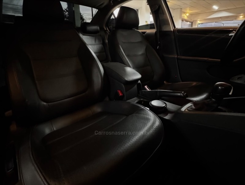 JETTA 2.0 COMFORTLINE FLEX 4P TIPTRONIC - 2014 - NOVO HAMBURGO