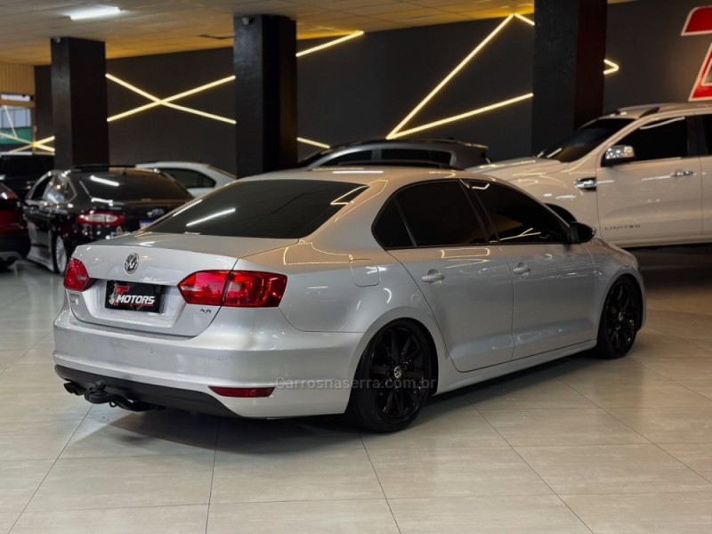 JETTA 2.0 COMFORTLINE FLEX 4P TIPTRONIC - 2014 - NOVO HAMBURGO