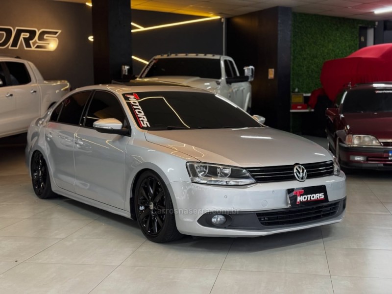 JETTA 2.0 COMFORTLINE FLEX 4P TIPTRONIC - 2014 - NOVO HAMBURGO