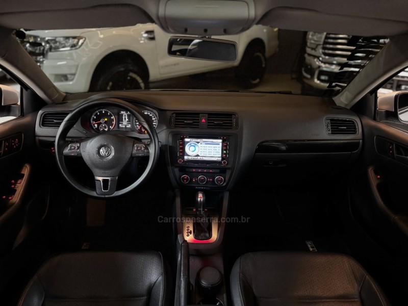 JETTA 2.0 COMFORTLINE FLEX 4P TIPTRONIC - 2014 - NOVO HAMBURGO