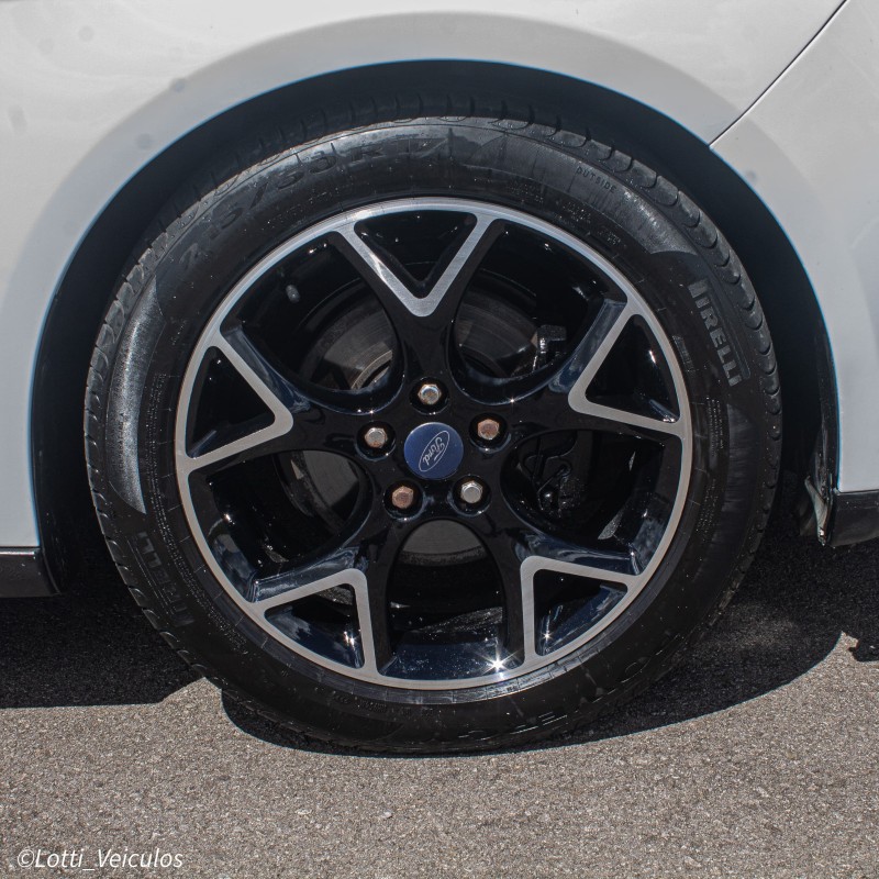 FOCUS 2.0 TITANIUM SEDAN 16V FLEX 4P AUTOMÁTICO - 2015 - FARROUPILHA