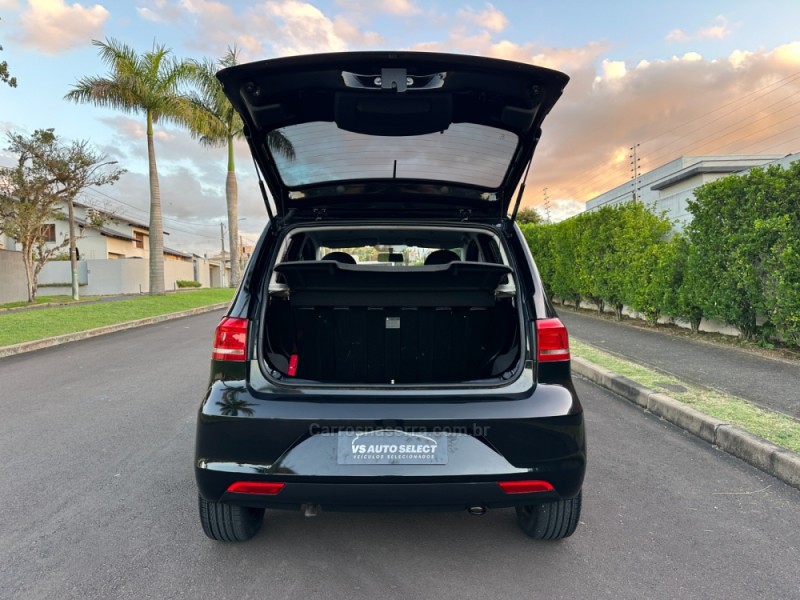 FOX 1.0 MI TREND 8V FLEX 4P MANUAL - 2015 - SãO LEOPOLDO